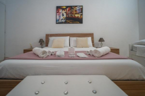 WHITEHOUSE Lecce